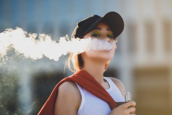 How much nicotine is in a cigarette compared to a vape? Vaping