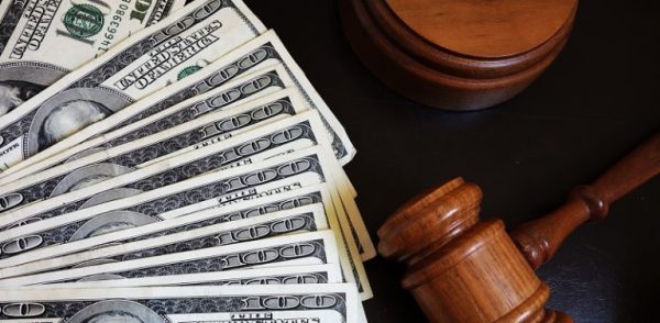 How Is Money Divided in a Class Action Lawsuit