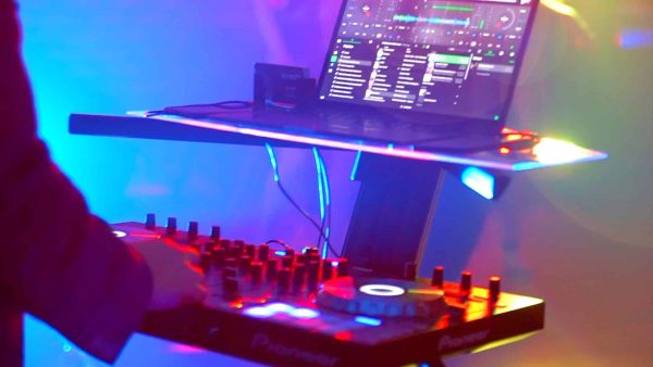 How to Hire a Professional DJ