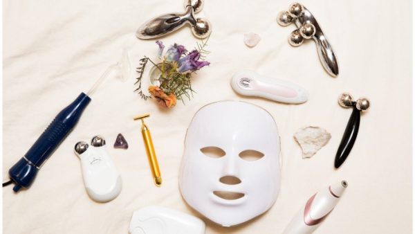 HOW TO BOOST YOUR SKIN WITH THESE ANCIENT BEAUTY TOOLS Prae Wellness