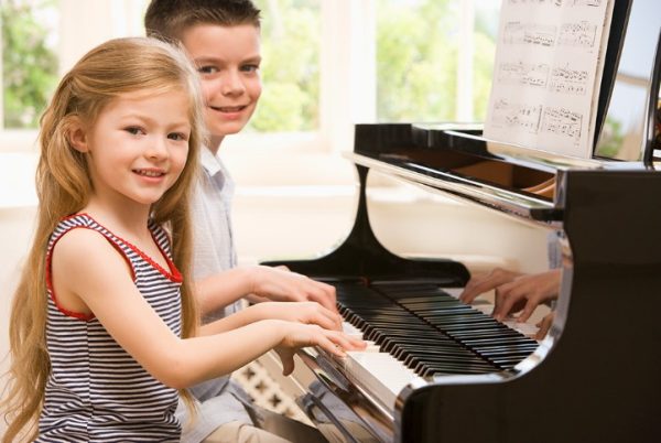 The Transformative Power of Music: Piano Lessons for Autistic Children